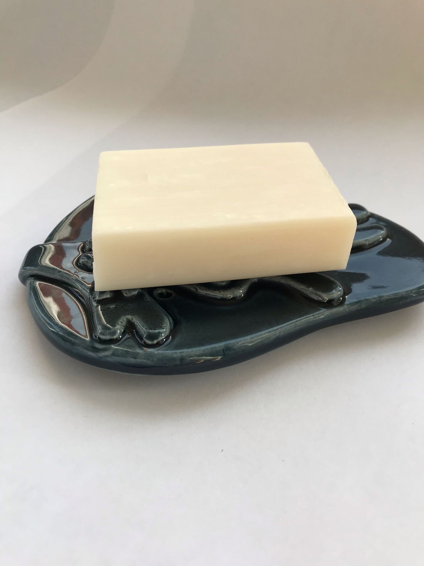 Ceramic Shampoo Holder - Deep Sea Blue